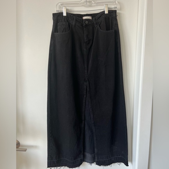 Long BDG skirt brand new with tag - Picture 1 of 2